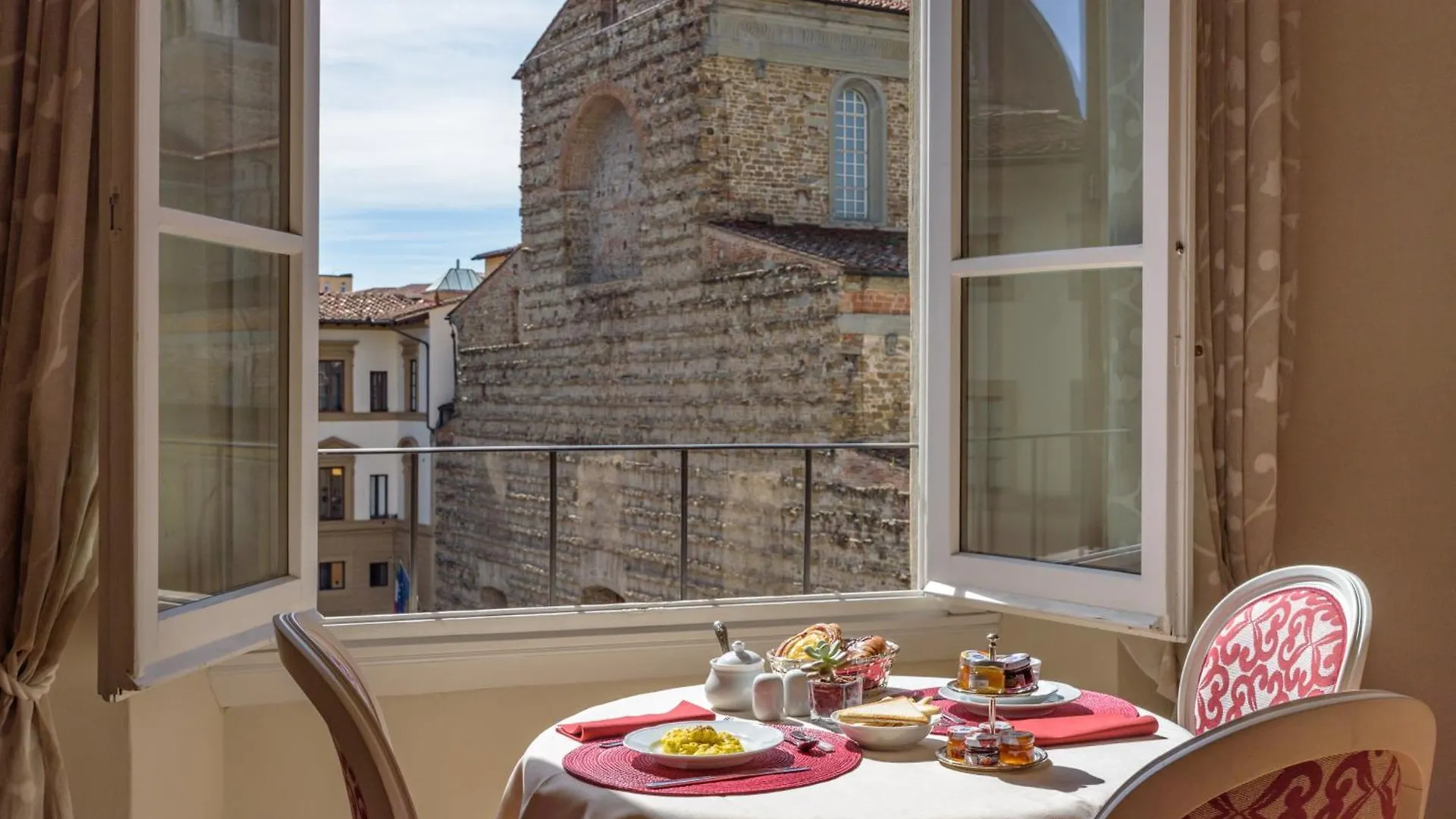 Palazzo Della Stufa Residenza D'Epoca Bed & Breakfast Florence Italy