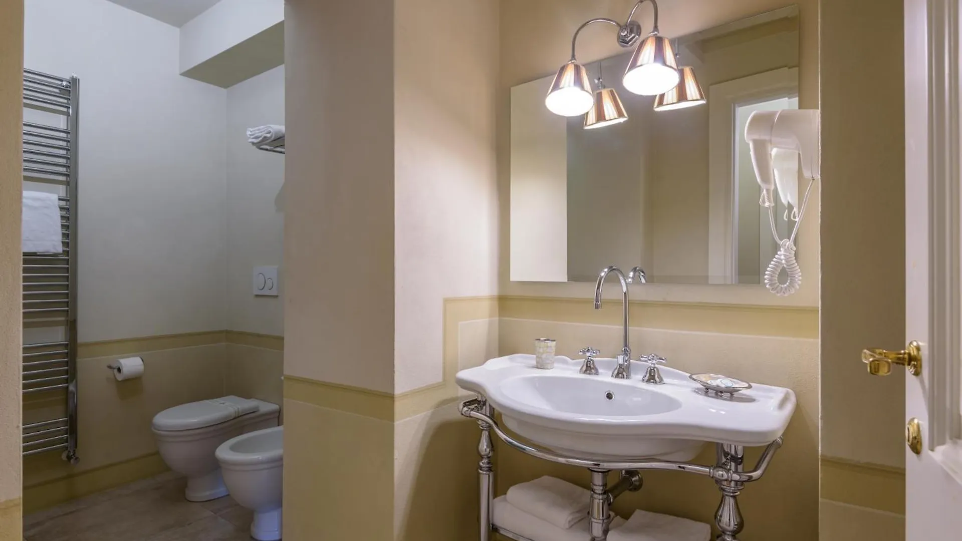 Palazzo Della Stufa Residenza D'Epoca Bed & Breakfast Florence