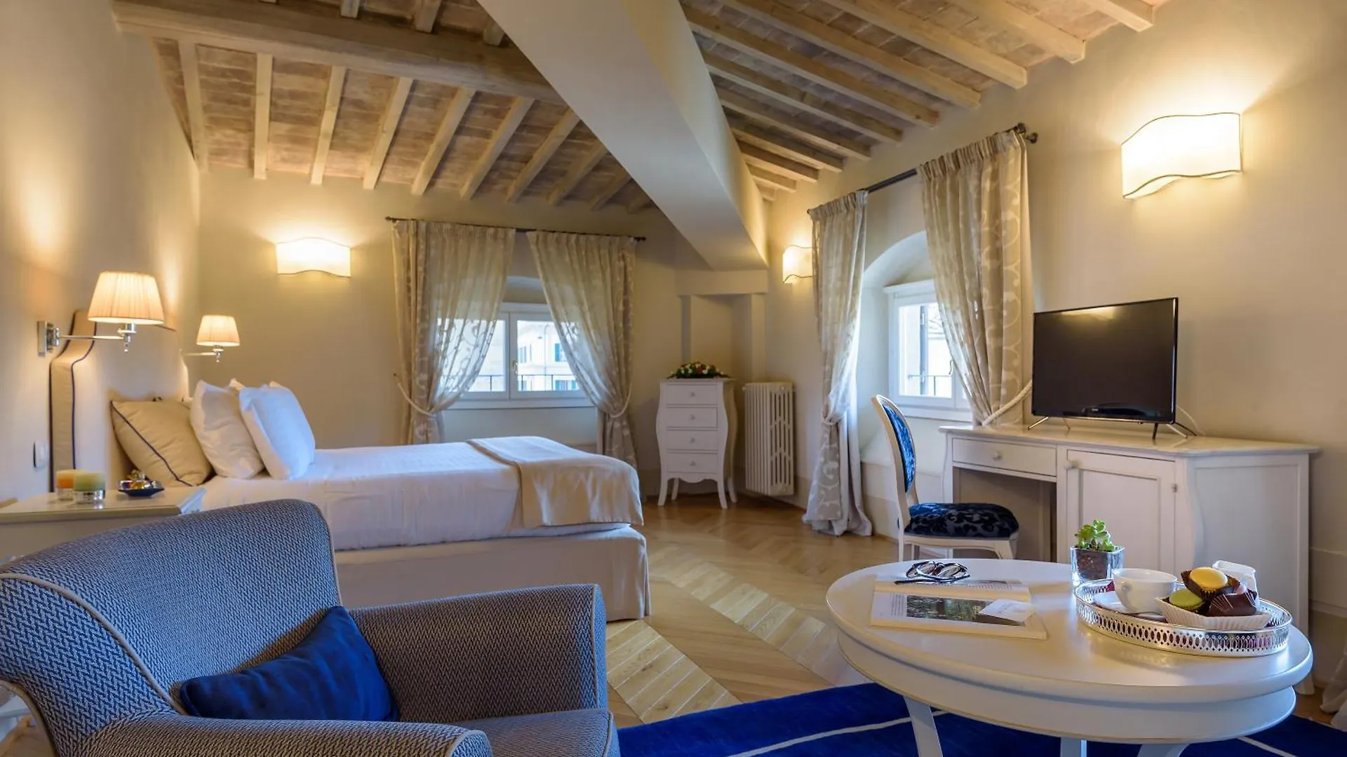 ***  Bed and Breakfast Palazzo Della Stufa Residenza D'Epoca Florencia Italia