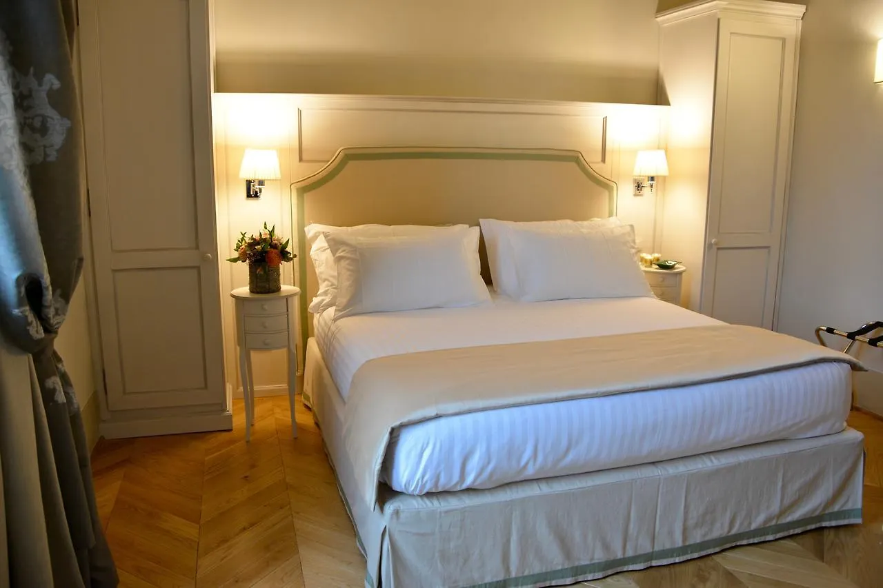 Palazzo Della Stufa Residenza D'Epoca Bed & Breakfast Florence